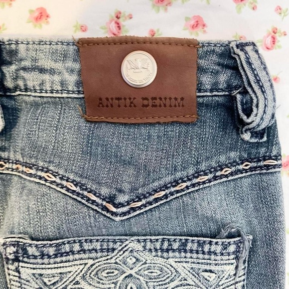 Y2K Vintage Jeans - Picture 5 of 6